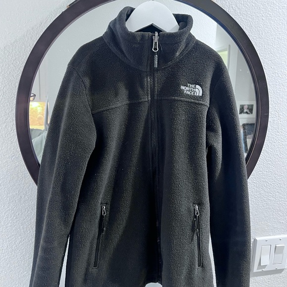 The North Face Jackets & Blazers - The North Face Black Fleece Jacket Womens Small EUC zip up